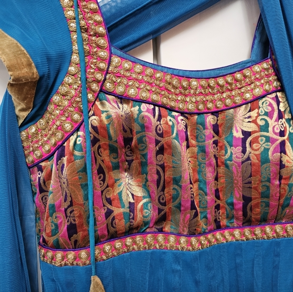 Kurta Set - Picture 5 of 7